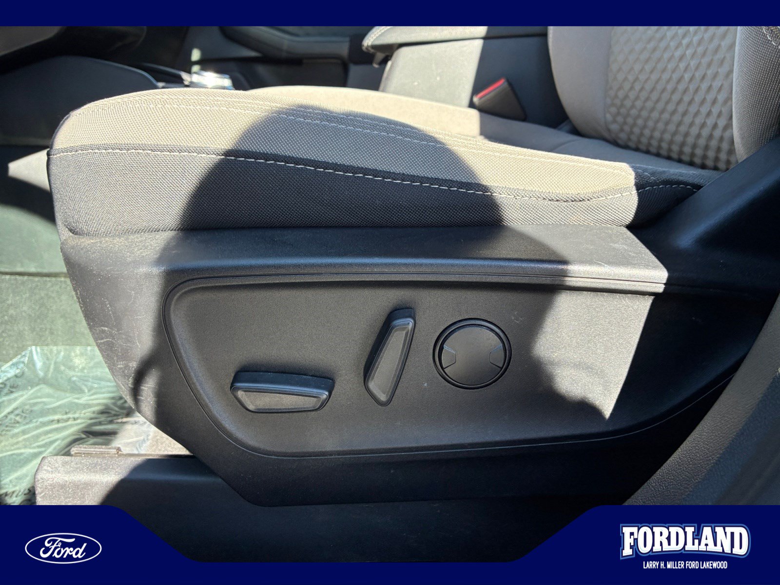 Used 2020 Ford Escape SE AWD/4WD image 14
