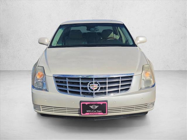 Used 2007 Cadillac DTS Luxury II FWD image 2