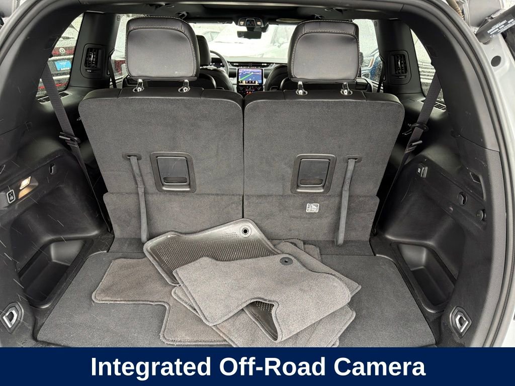 Used 2024 Jeep Grand Cherokee L Limited w/ Luxury Tech Group II image 29