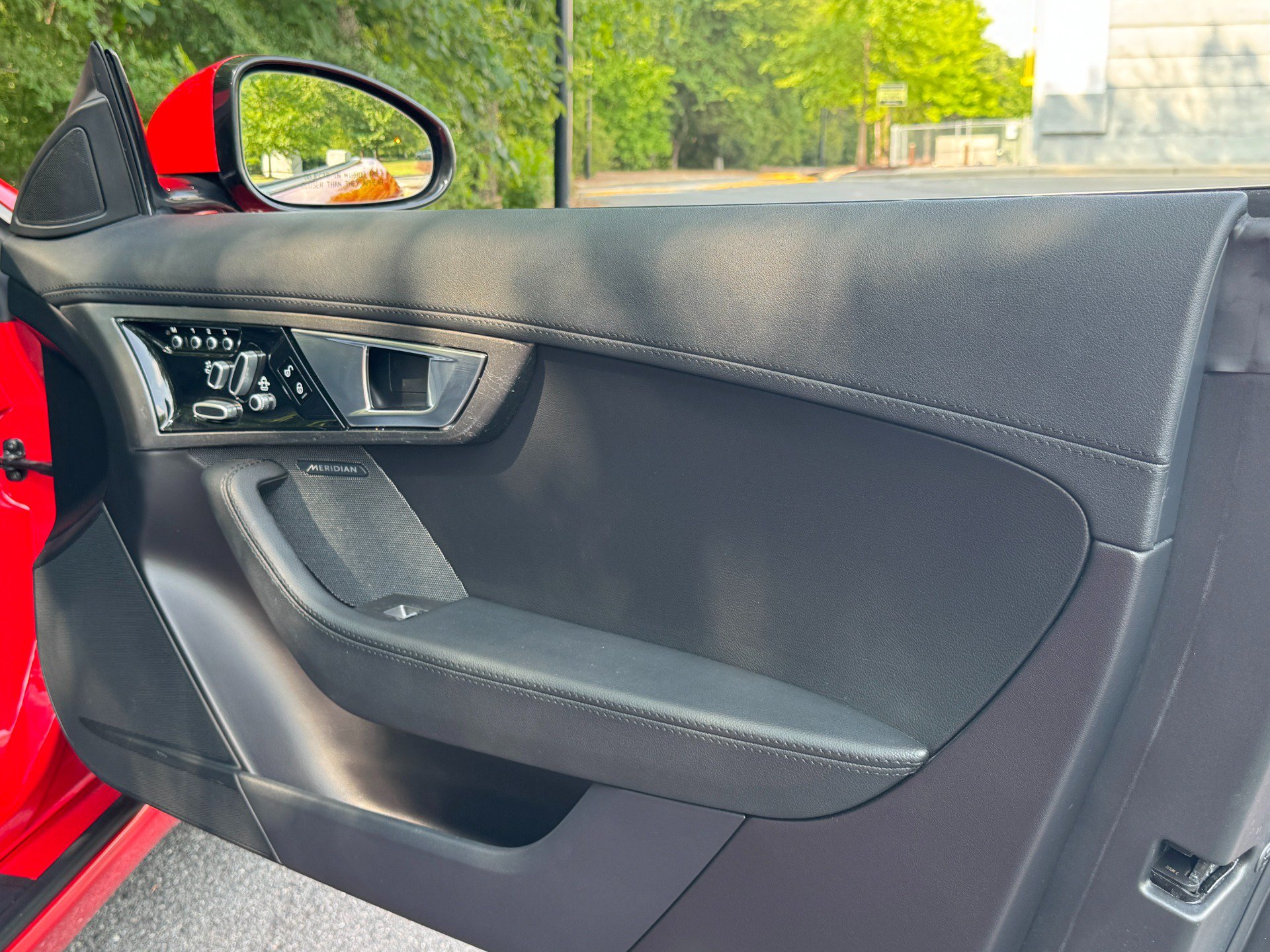 Used 2014 Jaguar F-TYPE Convertible RWD image 50