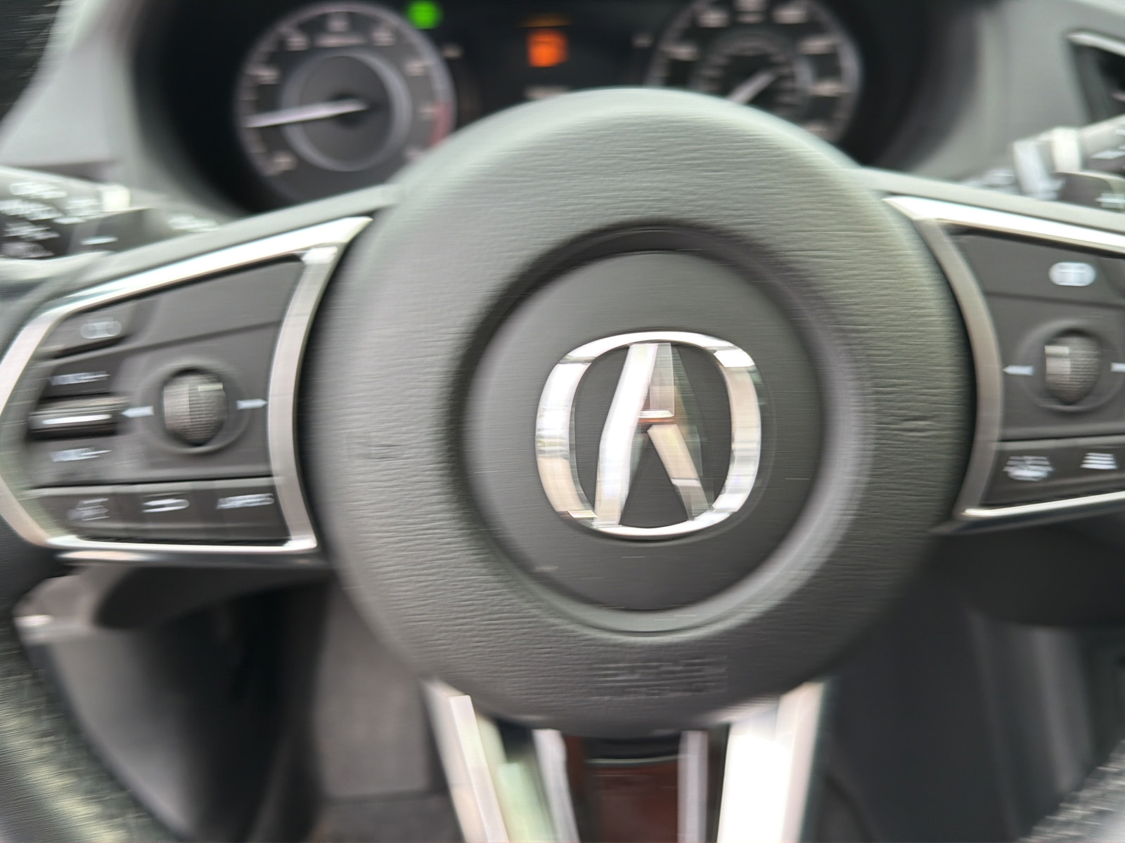 Used 2024 Acura RDX SH-AWD image 19