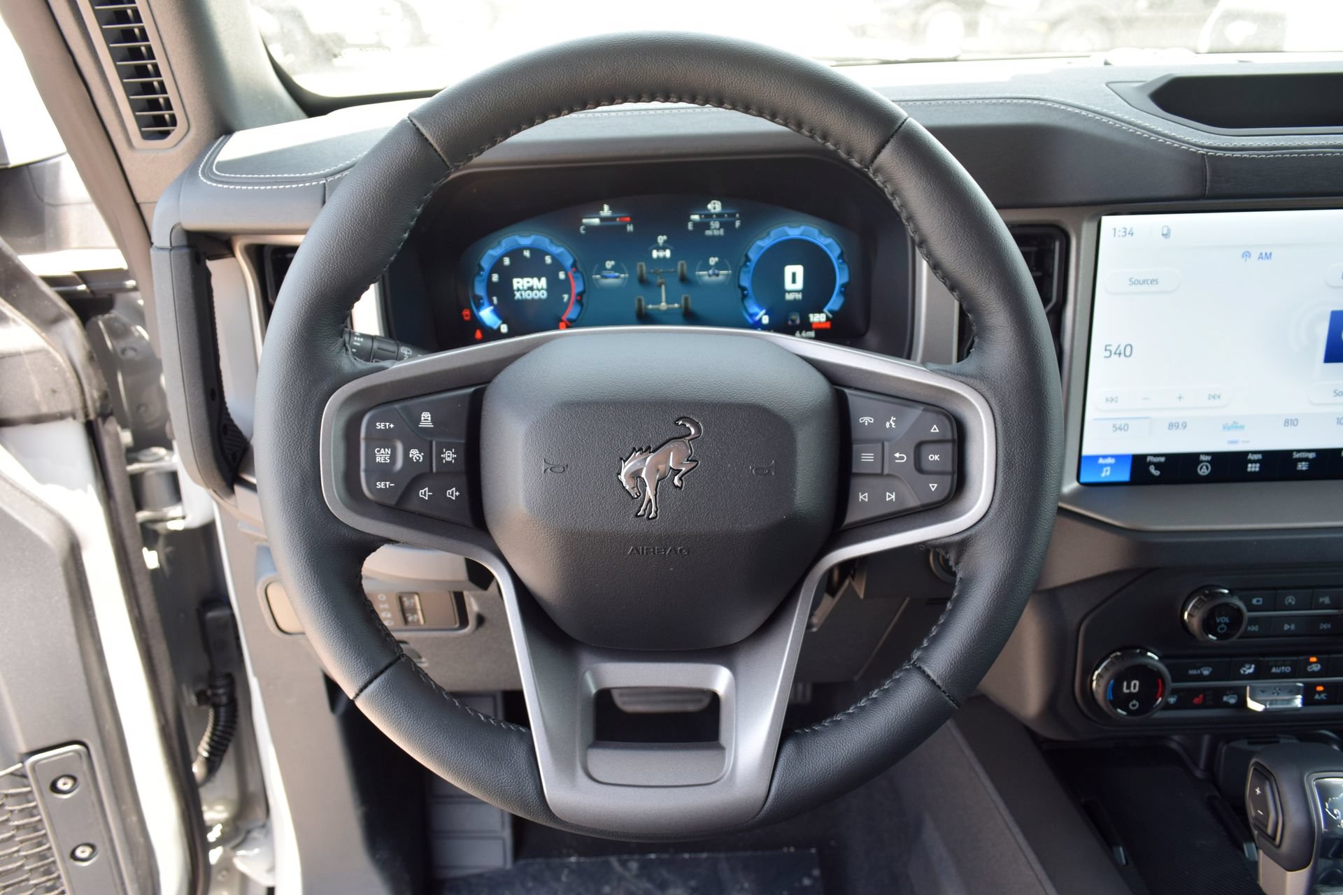 New 2026 Ford Bronco Outer Banks AWD/4WD image 6