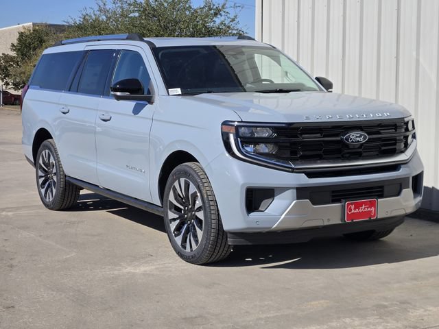 New 2026 Ford Expedition Max Platinum w/ Driver's Package AWD/4WD image 2