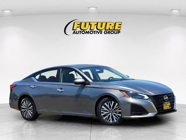 Certified 2023 Nissan Altima 2.5 SV