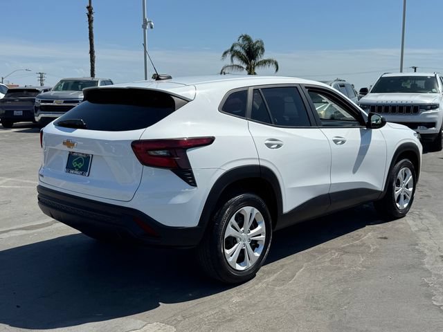 Certified 2024 Chevrolet Trax LS w/ Driver Confidence Package FWD image 5
