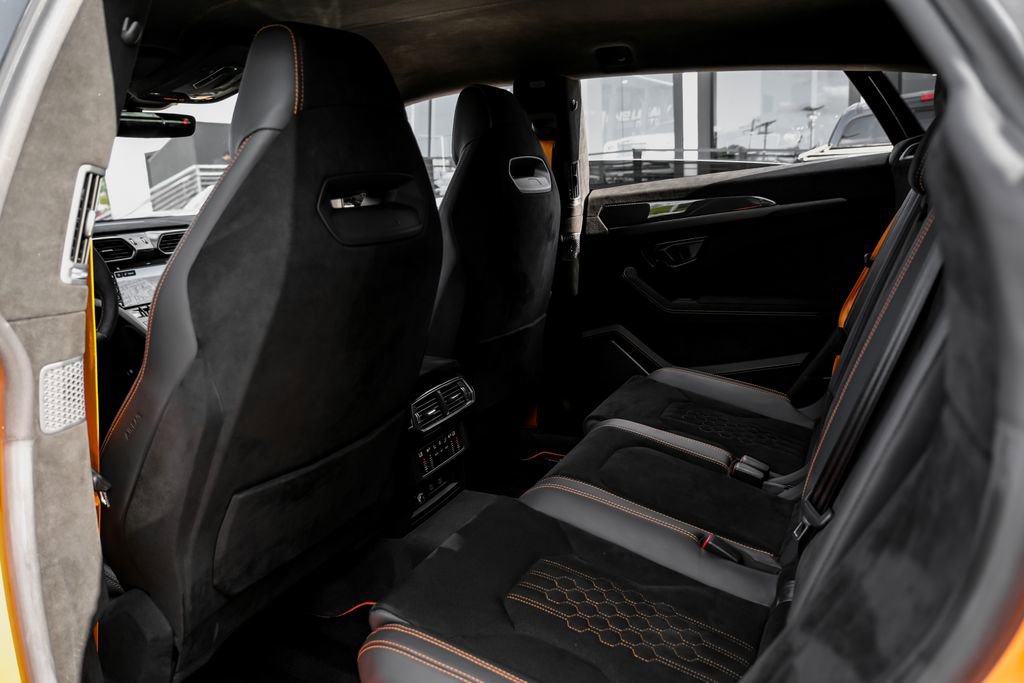 Used 2023 Lamborghini Urus Performante image 40