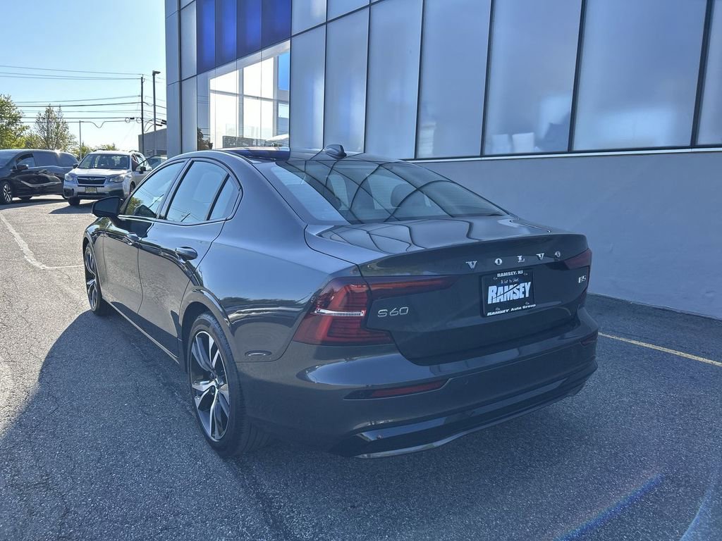 Used 2025 Volvo S60 B5 Core FWD image 6