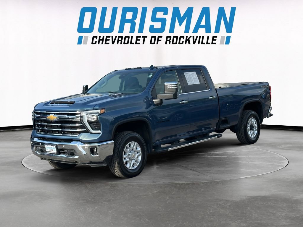 Used 2025 Chevrolet Silverado 2500 LTZ w/ LTZ Premium Package AWD/4WD image 2