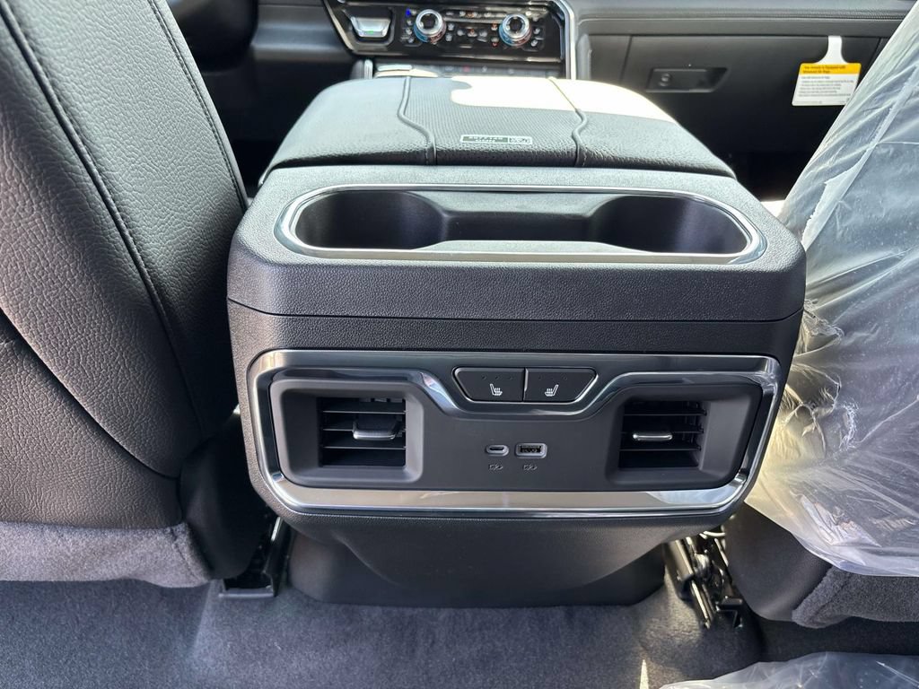 New 2026 GMC Sierra 1500 Denali w/ Technology Package AWD/4WD image 9