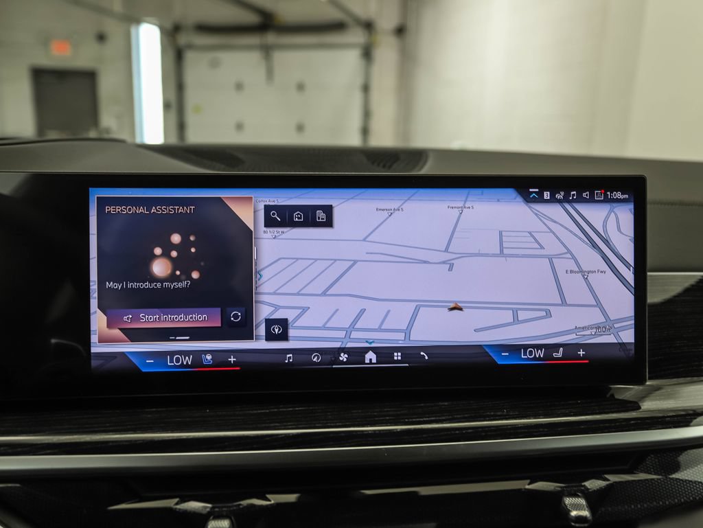 Used 2027 BMW X7 xDrive40i w/ M Sport Package AWD/4WD image 15