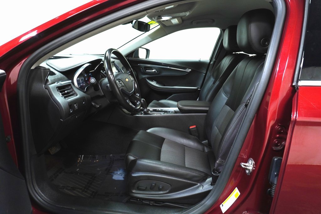 Used 2017 Chevrolet Impala LT image 10