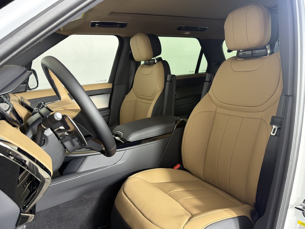 New 2027 Land Rover Range Rover Sport Dynamic SE AWD/4WD image 5