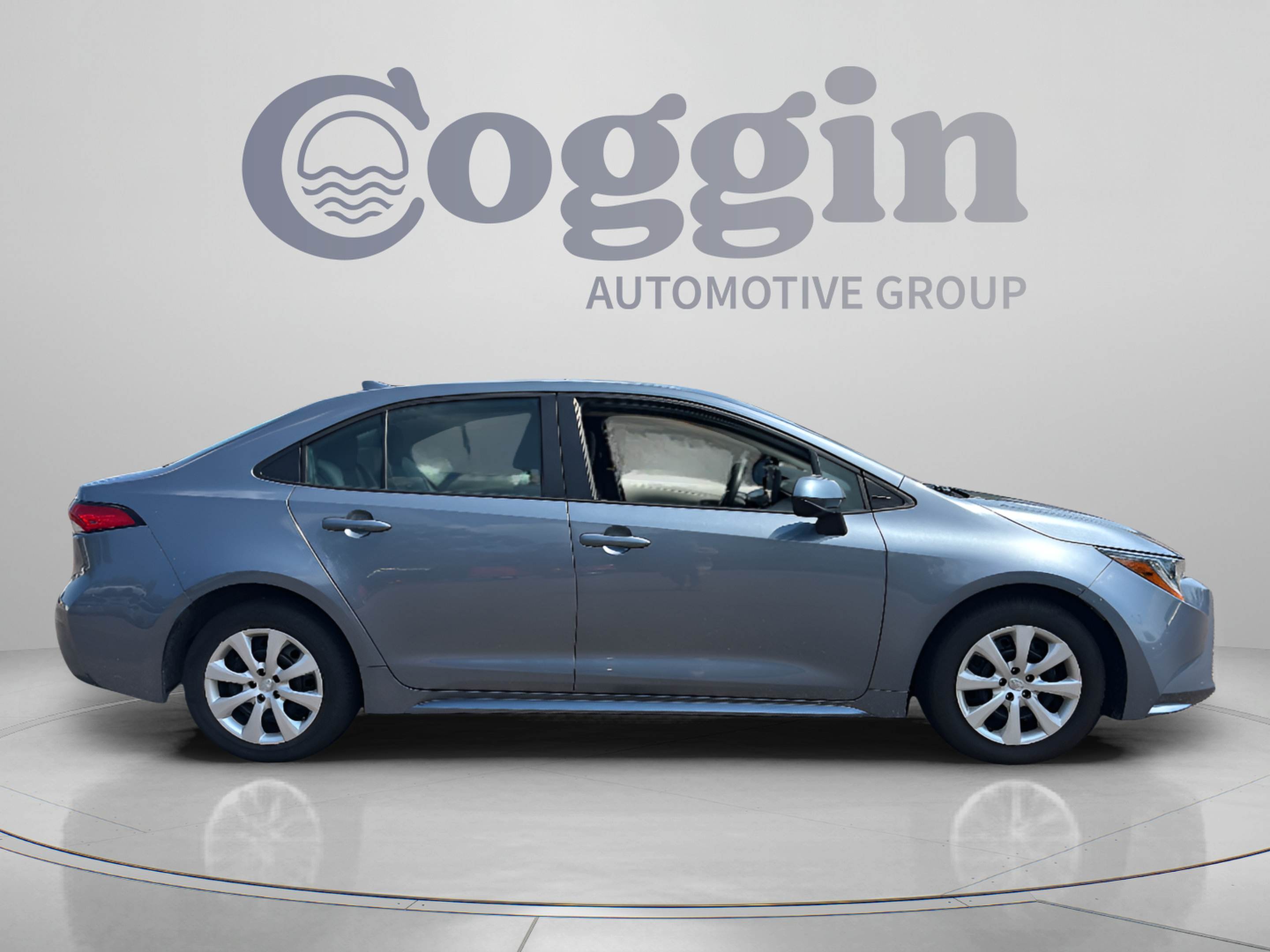Used 2025 Toyota Corolla LE FWD image 6