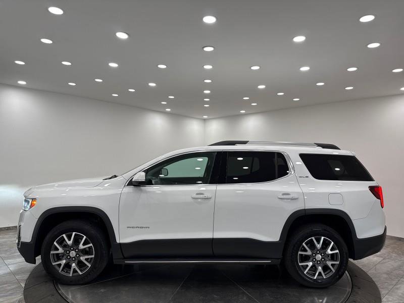Used 2023 GMC Acadia SLE w/ Driver Convenience Package image 4