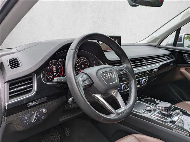 Used 2017 Audi Q7 3.0T Prestige image 10