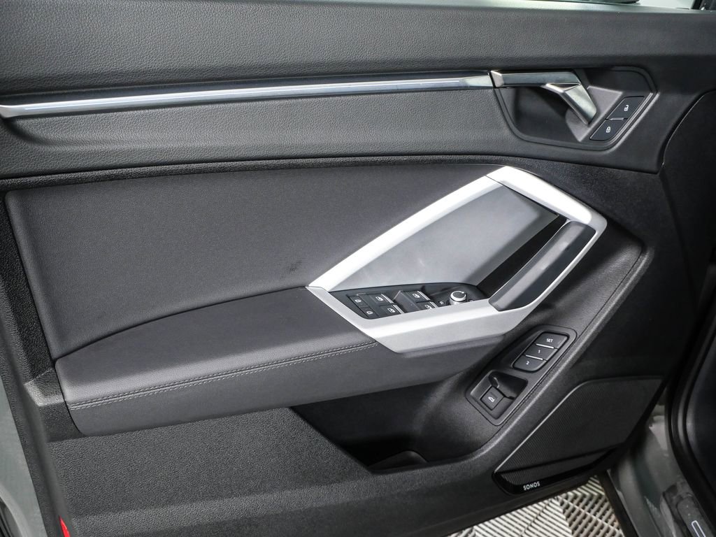 Used 2023 Audi Q3 2.0T Premium Plus w/ Premium Plus Package AWD/4WD image 6