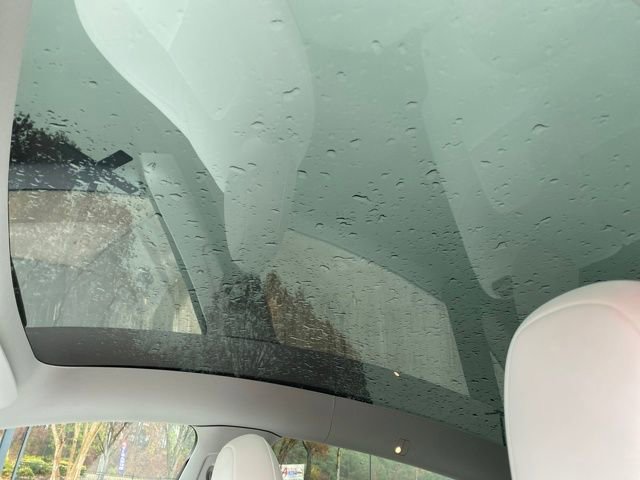 Used 2025 Tesla Model Y Long Range image 22