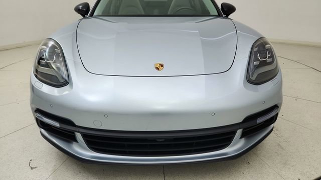 Used 2018 Porsche Panamera 4S image 8