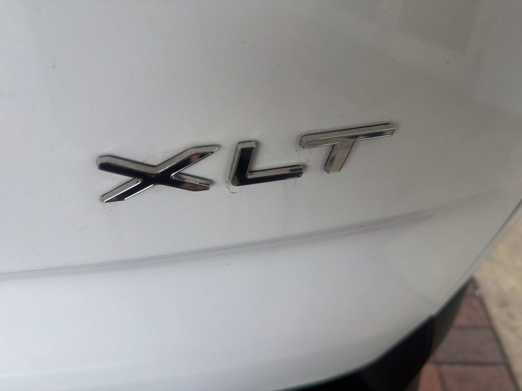 Used 2020 Ford Transit Connect XLT image 6