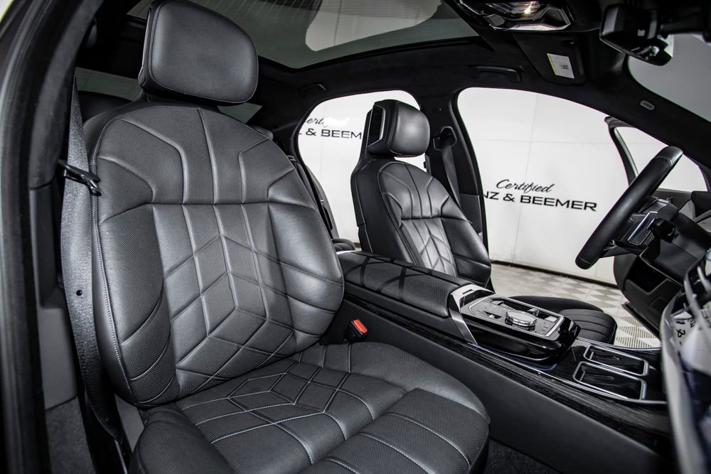 Used 2023 BMW 740i RWD image 16