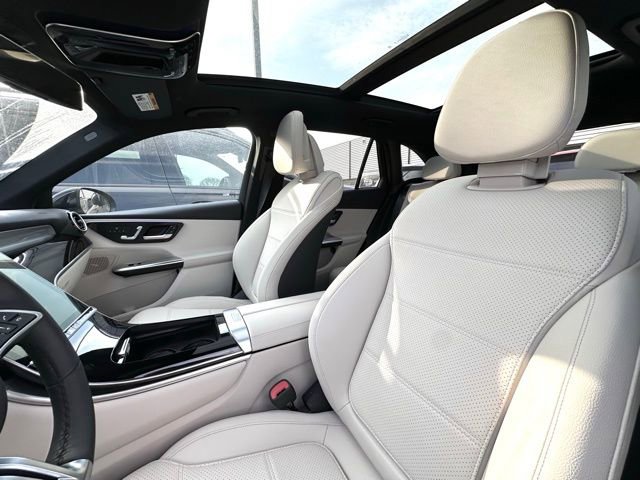 Used 2025 Mercedes-Benz GLC 300 4MATIC image 22