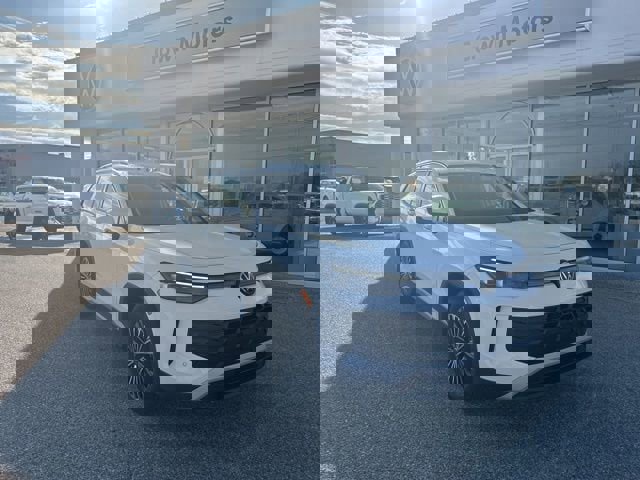 New 2025 Volkswagen Tiguan S image 1