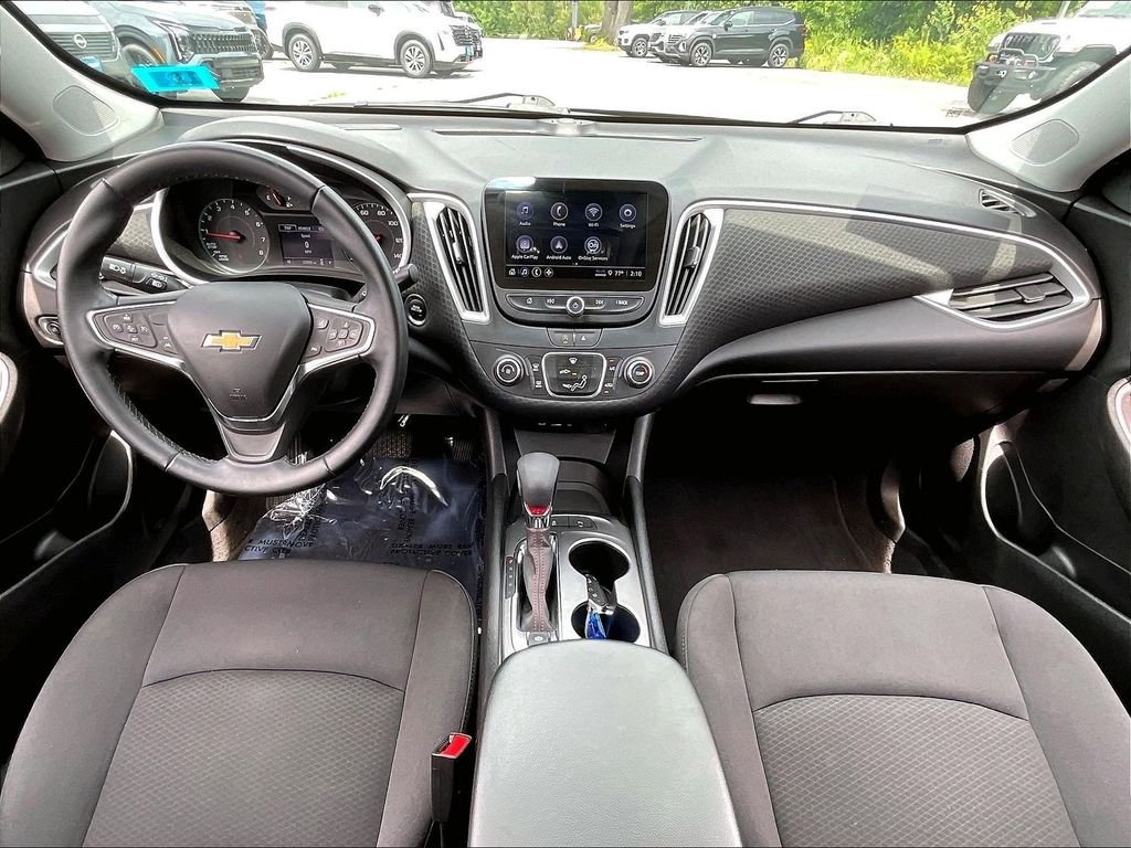 Used 2024 Chevrolet Malibu RS FWD image 20