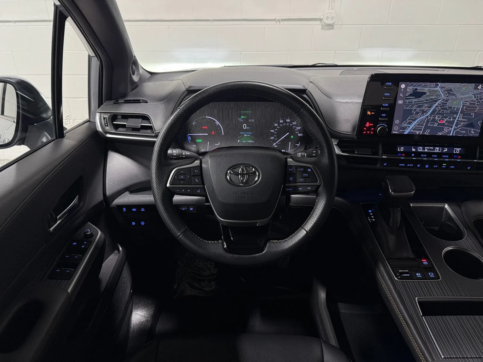 Used 2022 Toyota Sienna XLE Woodland Edition w/ Protection Package (TMS) AWD/4WD image 25