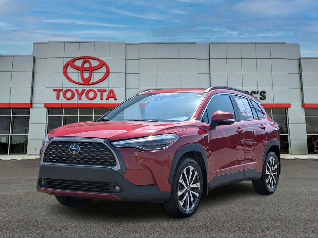 Used 2022 Toyota Corolla Cross XLE w/ Convenience Package