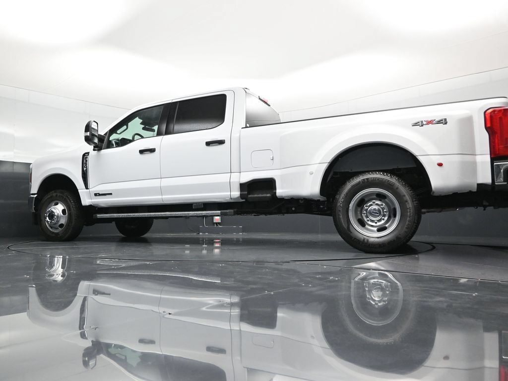 New 2026 Ford F350 XLT AWD/4WD image 59