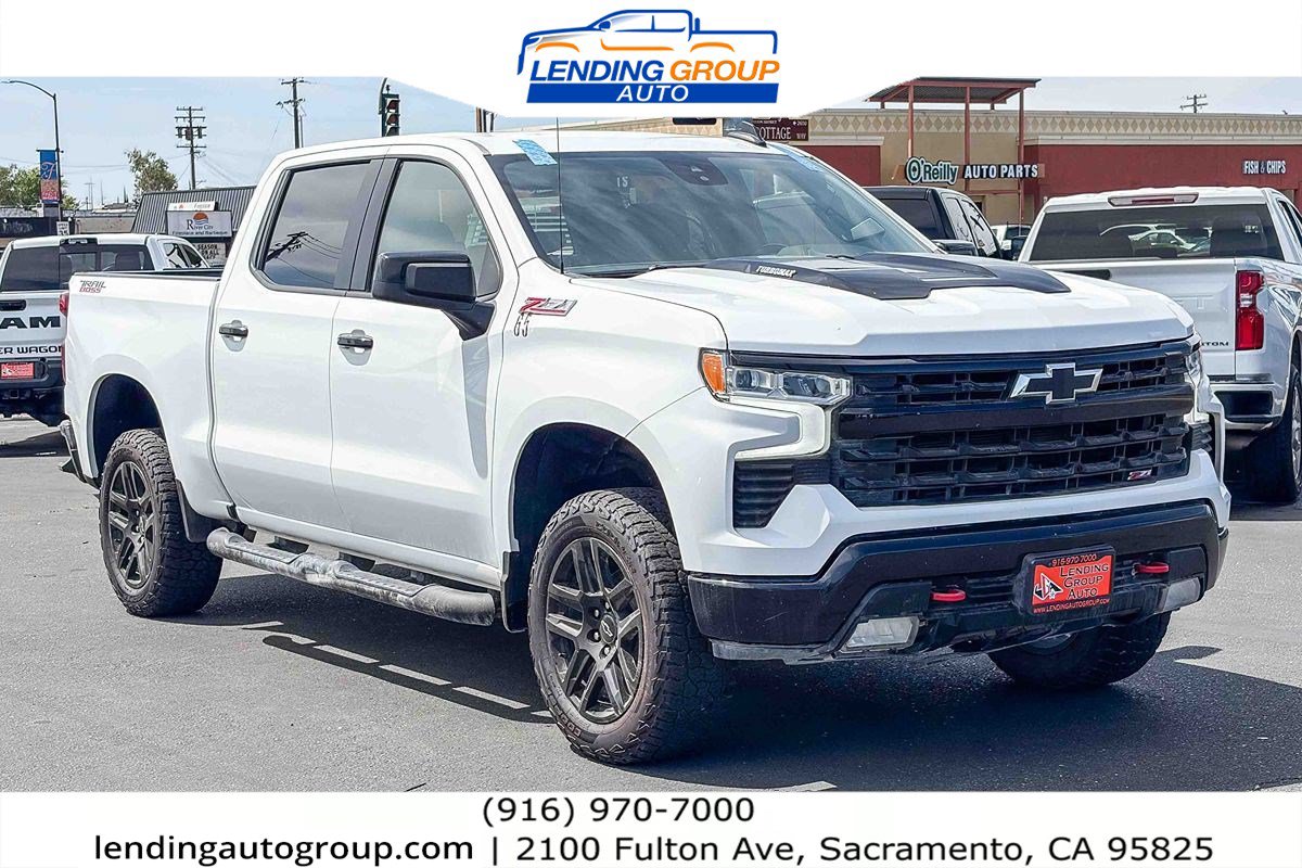 Used 2025 Chevrolet Silverado 1500 LT Trail Boss w/ Protection Package AWD/4WD image 5
