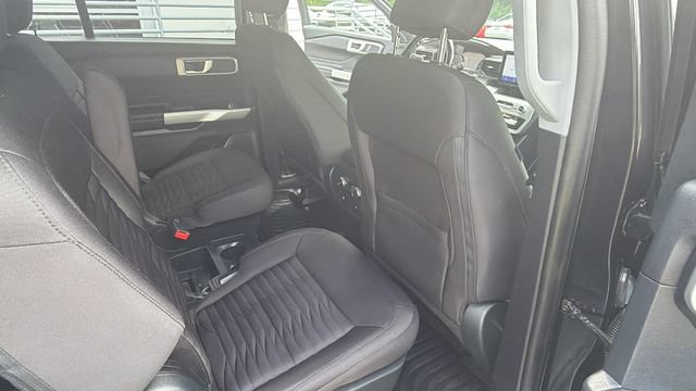 Used 2021 Ford Explorer XLT AWD/4WD image 19
