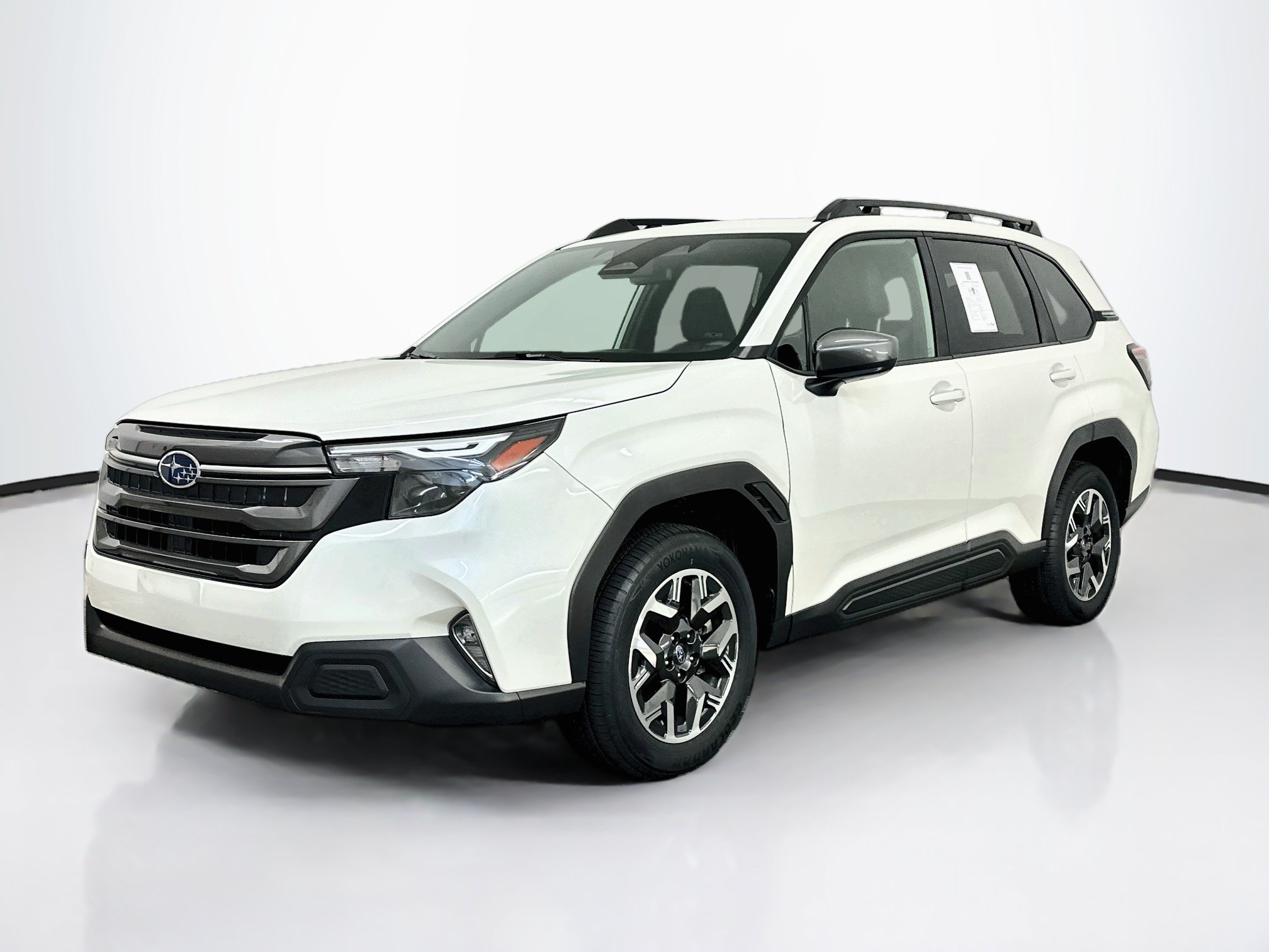 Used 2025 Subaru Forester Premium AWD/4WD image 3
