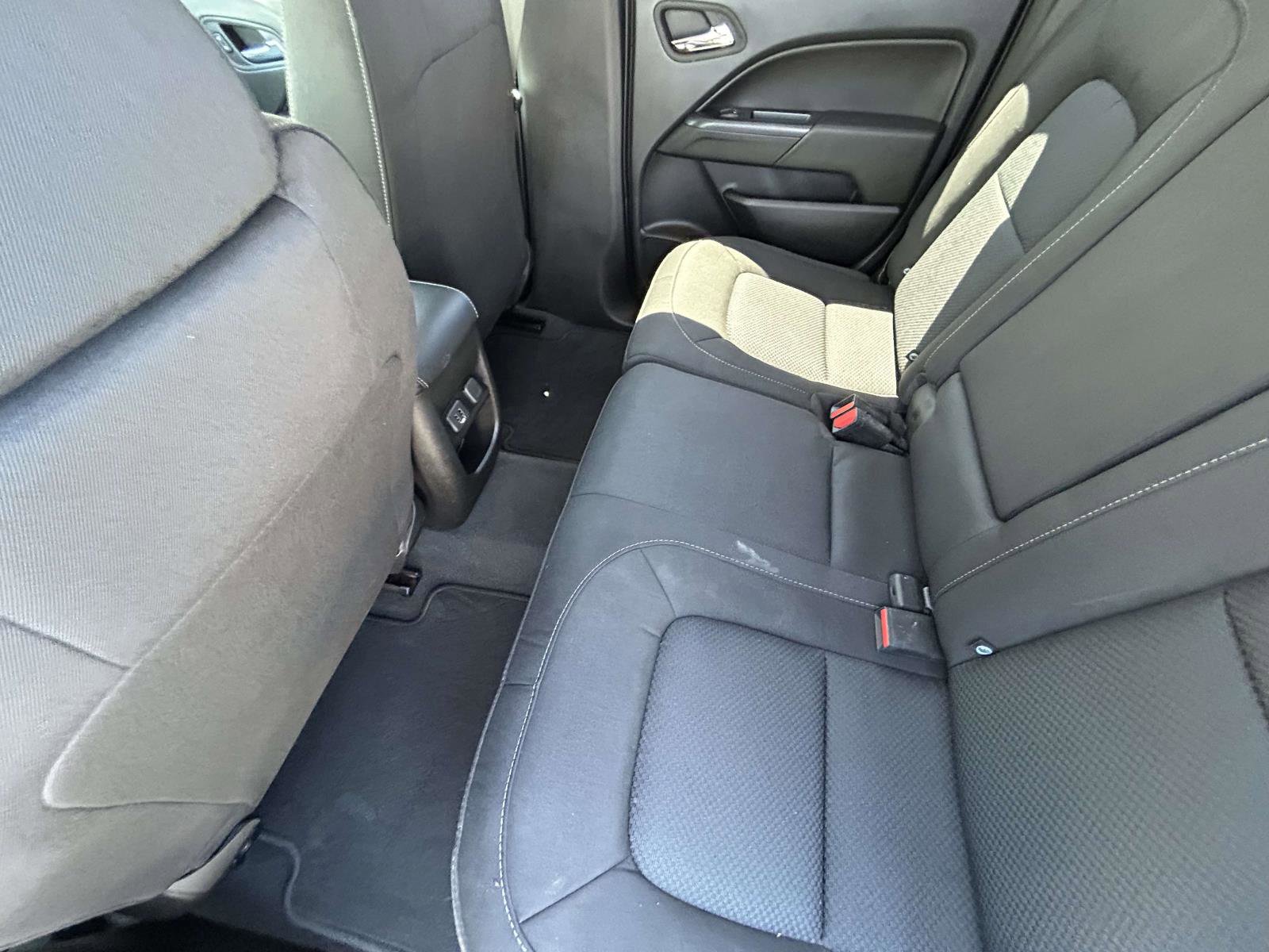 Used 2022 Chevrolet Colorado LT w/ LT Convenience Package AWD/4WD image 11