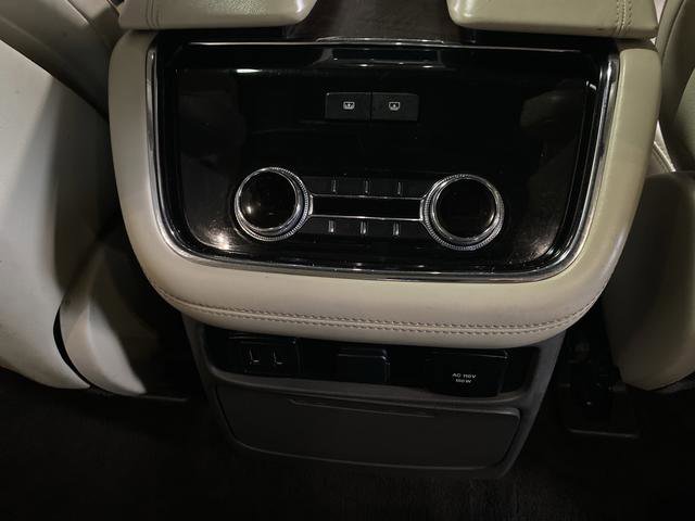 Used 2019 Lincoln Navigator Reserve w/ Cargo Package image 36