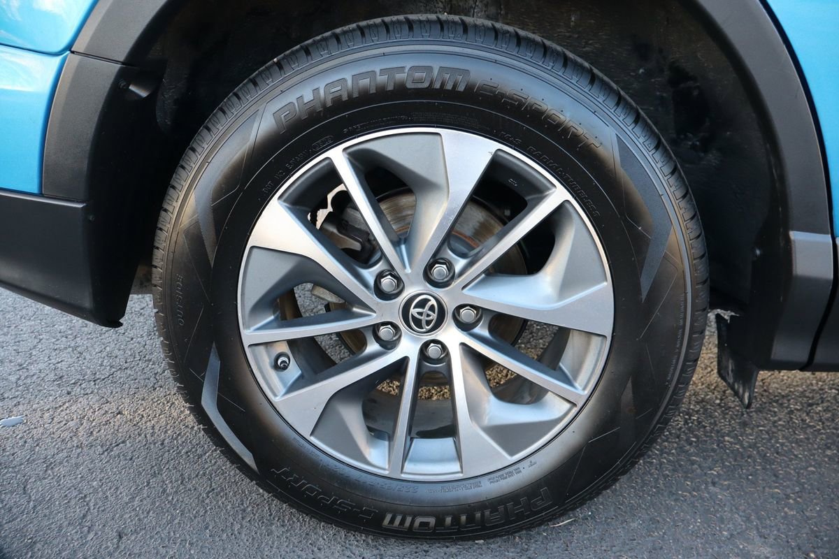 Used 2017 Toyota RAV4 XLE image 44