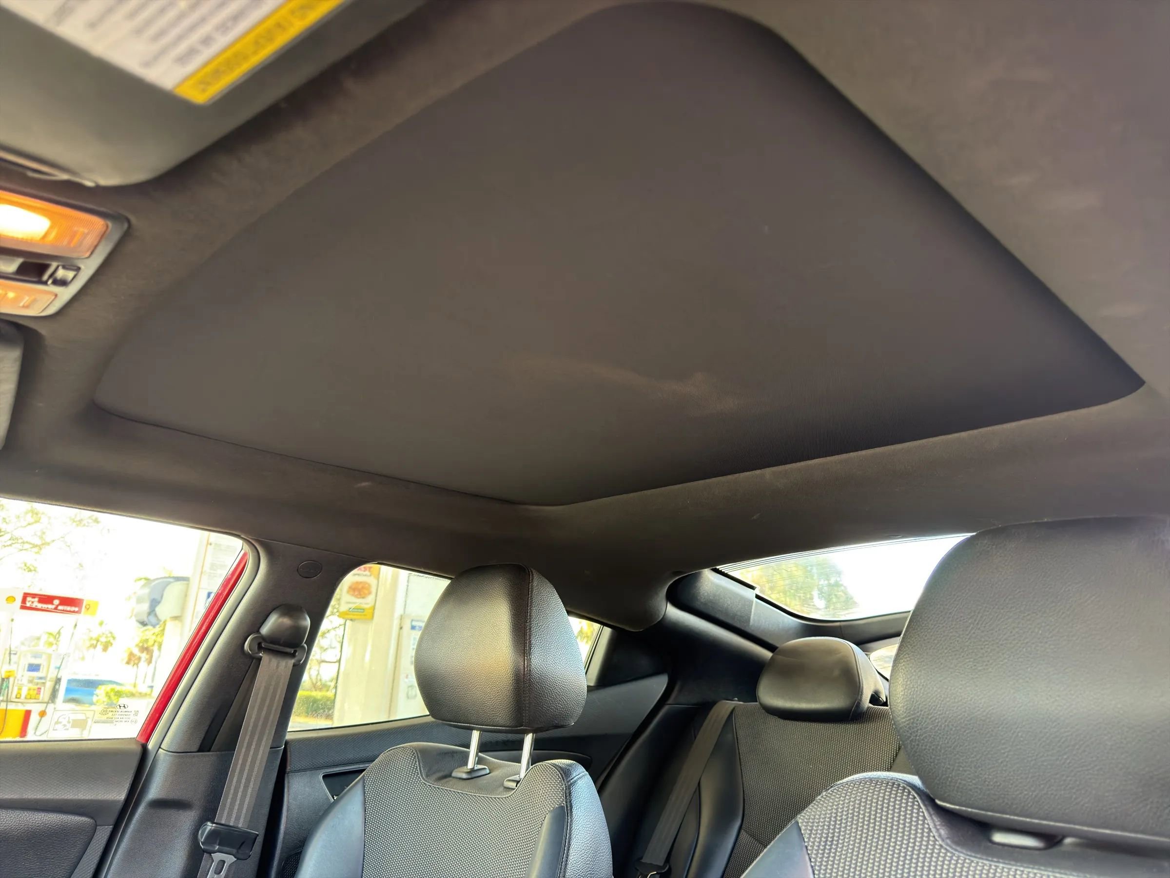 Used 2016 Hyundai Veloster w/ Option Group 02 image 33