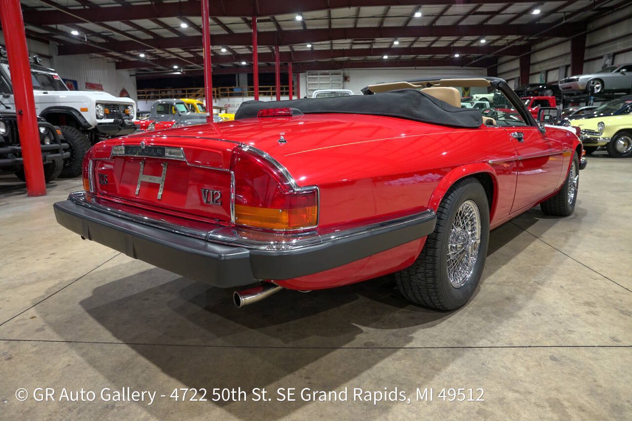 Used 1989 Jaguar XJS V12 Convertible RWD image 8