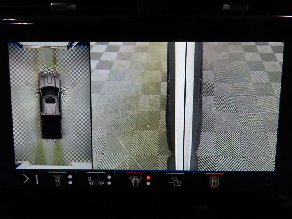 Used 2025 GMC Sierra 3500 Denali image 19