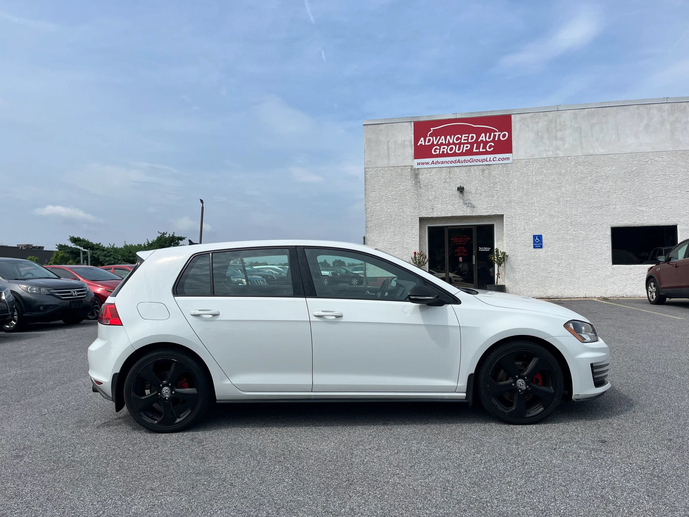Used 2016 Volkswagen GTI S FWD image 28