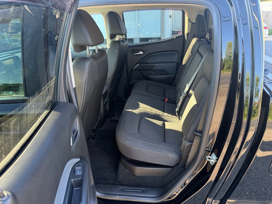 Used 2018 Chevrolet Colorado Z71 AWD/4WD image 34
