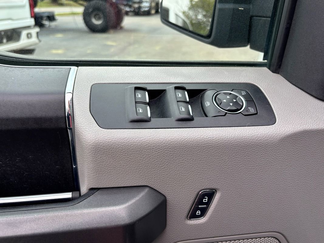 Used 2015 Ford F150 XLT w/ Trailer Tow Package image 15