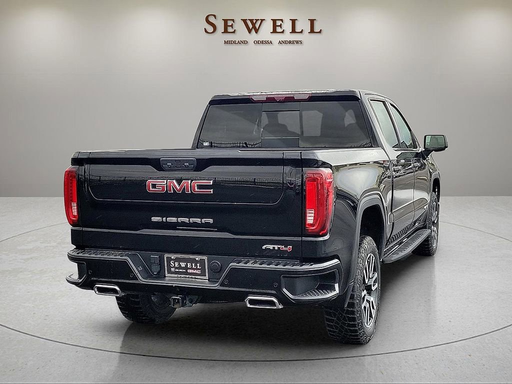Used 2023 GMC Sierra 1500 AT4 w/ Technology Package AWD/4WD image 5