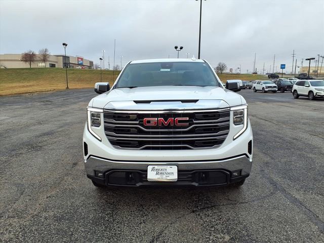 Used 2025 GMC Sierra 1500 SLT image 2