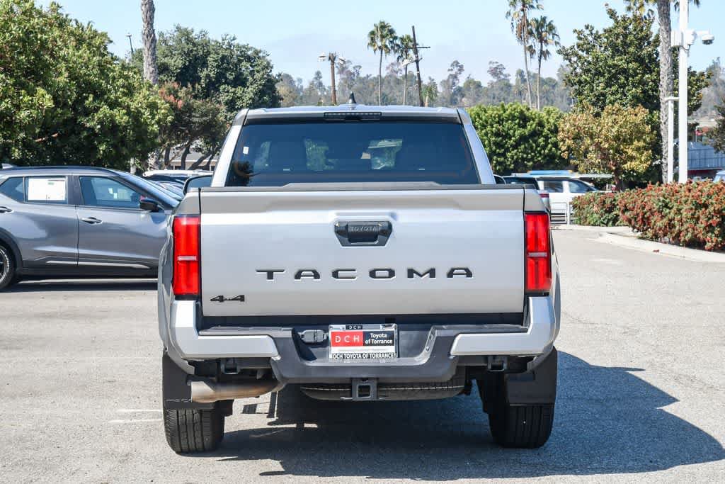 Used 2025 Toyota Tacoma TRD Sport AWD/4WD image 8