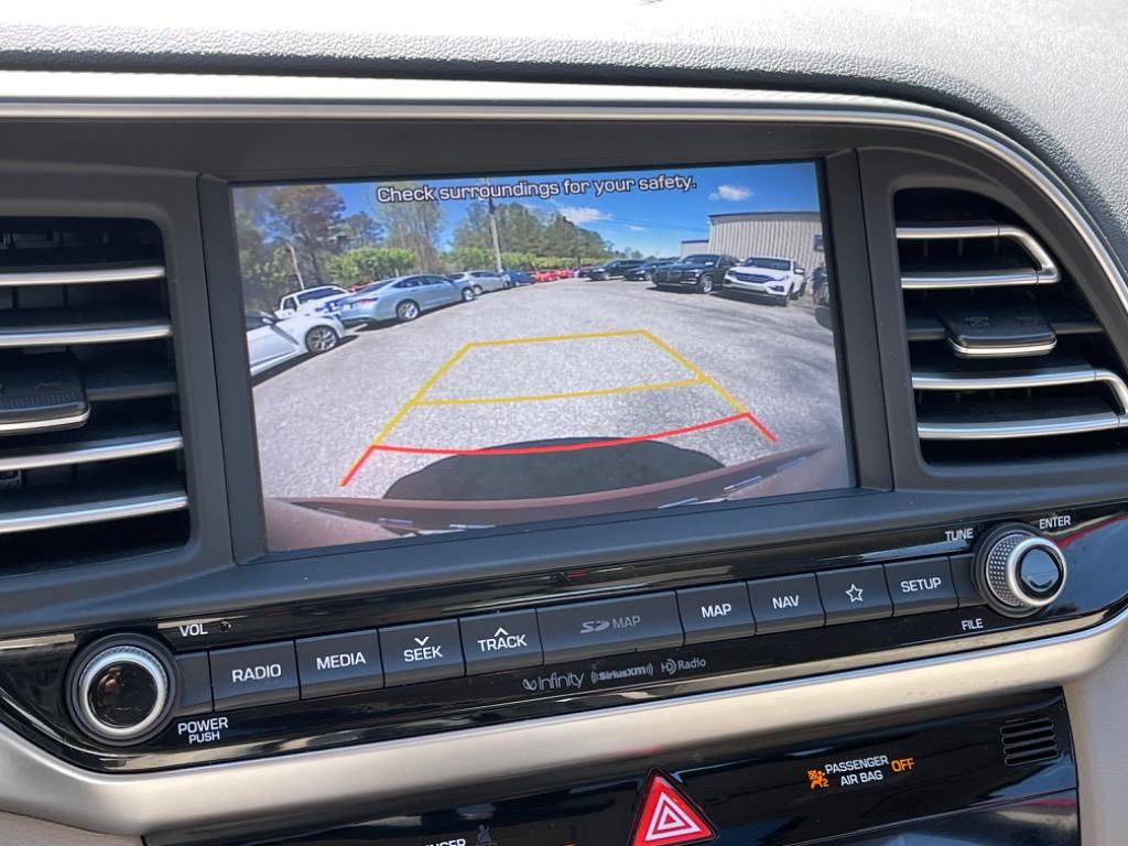 Used 2020 Hyundai Elantra Limited w/ Ultimate Package 03 FWD image 28