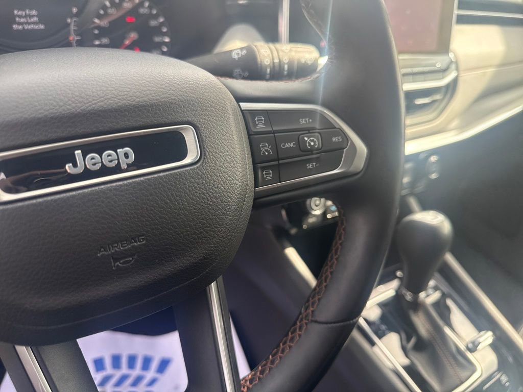 Certified 2022 Jeep Compass Limited image 17
