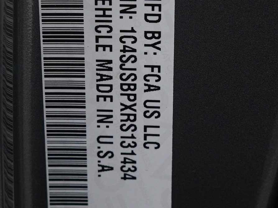 Used 2024 Jeep Wagoneer L Series II w/ Flexible Seating Group image 25