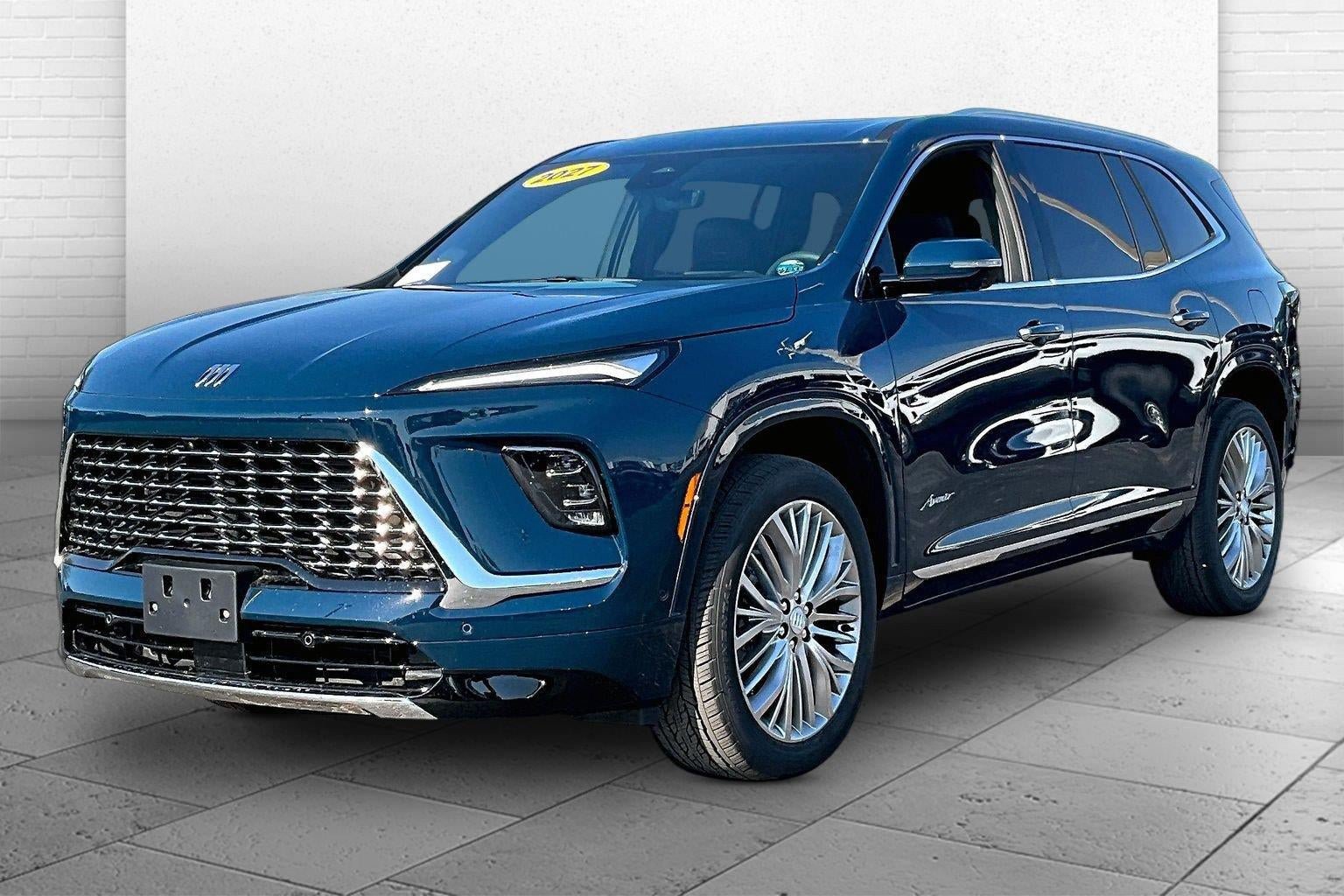 New 2027 Buick Enclave Avenir w/ LPO, Illumination Package AWD/4WD image 2