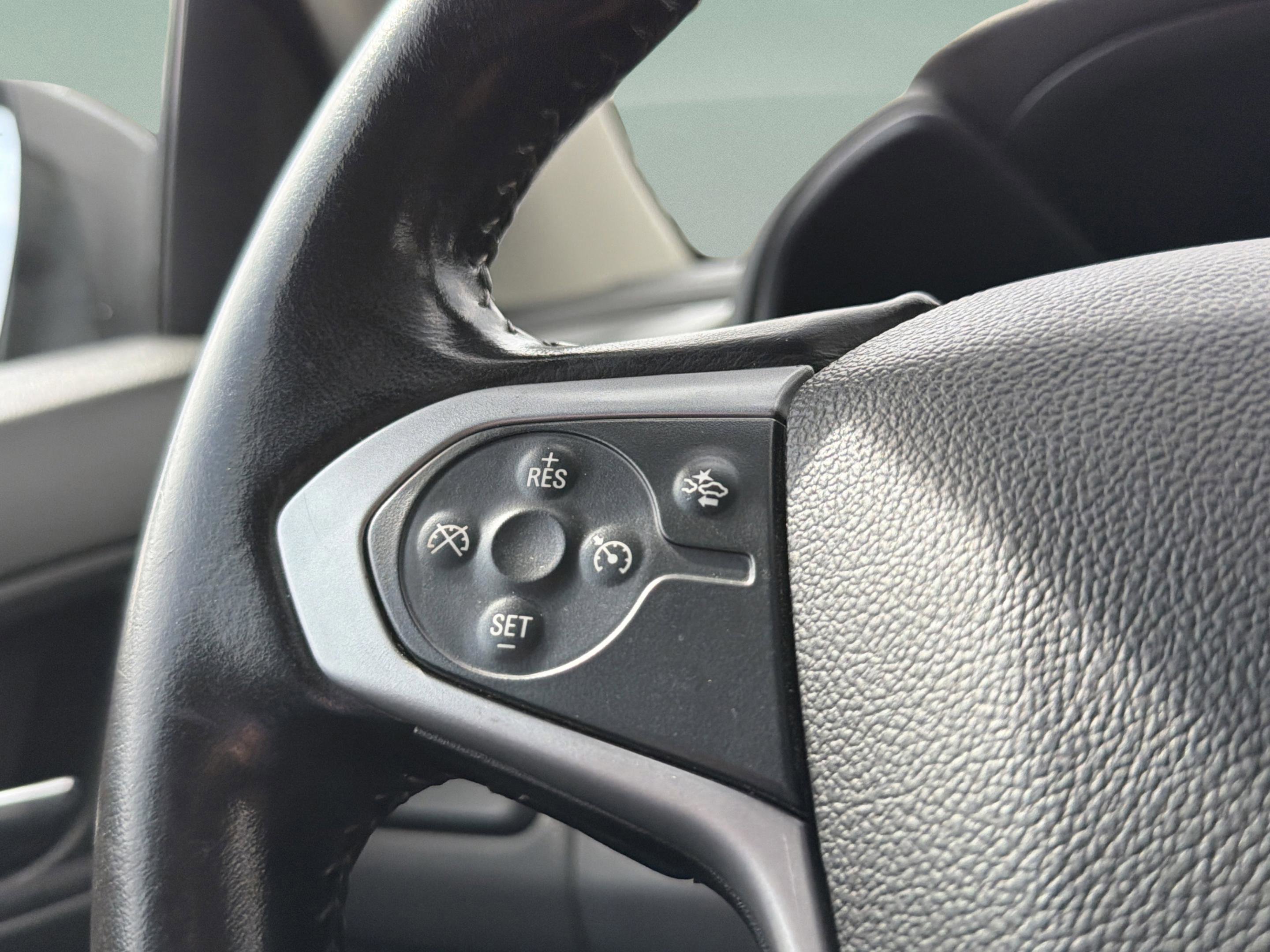 Used 2015 Chevrolet Colorado LT w/ Luxury Package image 23